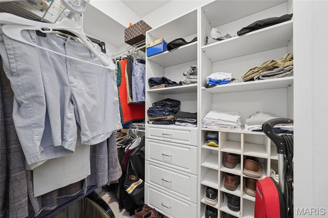 16349 Justus Post Road, Chesterfield, MO 63017