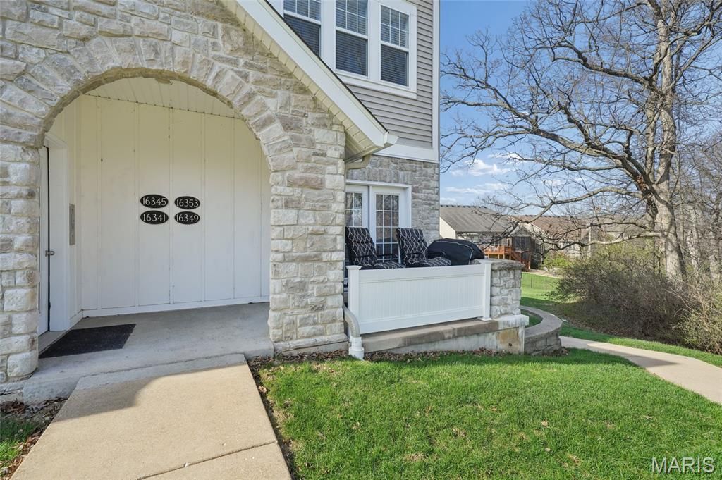 16349 Justus Post Road, Chesterfield, MO 63017