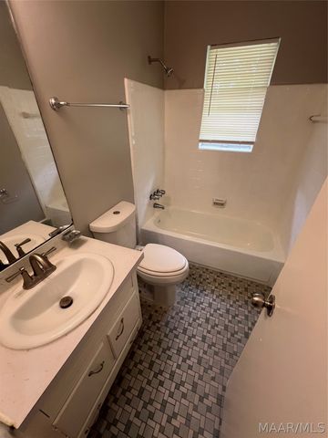 325 Bitford Way, Montgomery, AL 36108