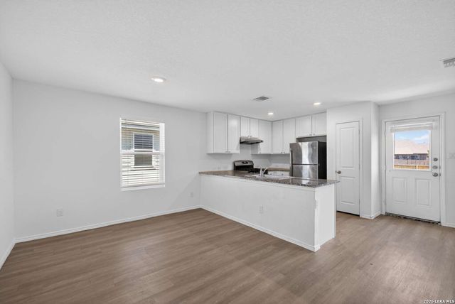 6630 WILLOW LNDG, Converse, TX 78109