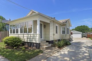 718 44th STREET, Kenosha, WI 53140