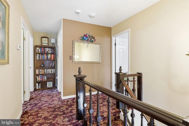 297 CLIVEDEN DR, Newtown, PA 18940