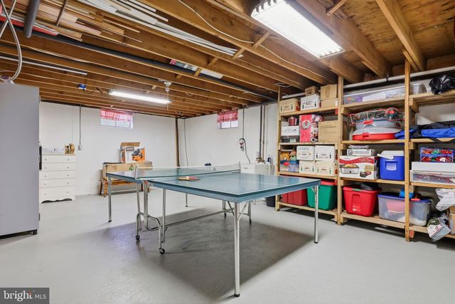 297 CLIVEDEN DR, Newtown, PA 18940