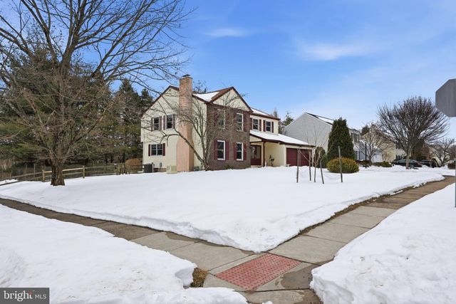 297 CLIVEDEN DR, Newtown, PA 18940