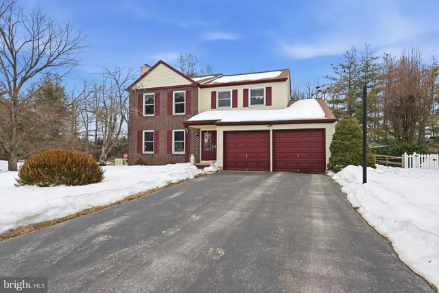 297 CLIVEDEN DR, Newtown, PA 18940