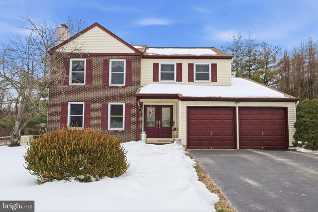 297 CLIVEDEN DR, Newtown, PA 18940