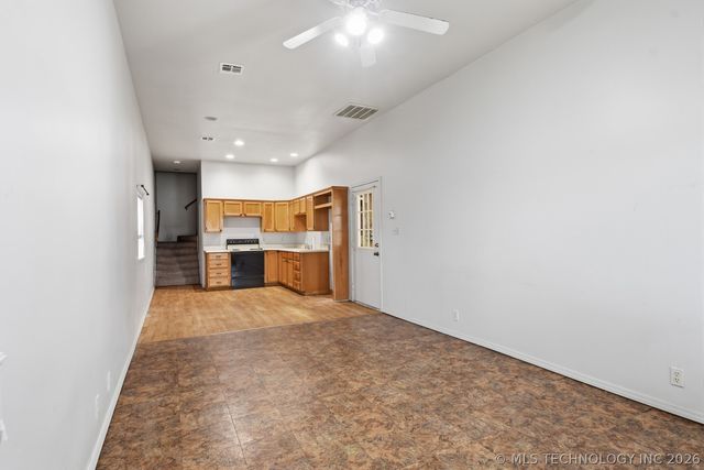 8505 E 116th Street N, Owasso, OK 74055