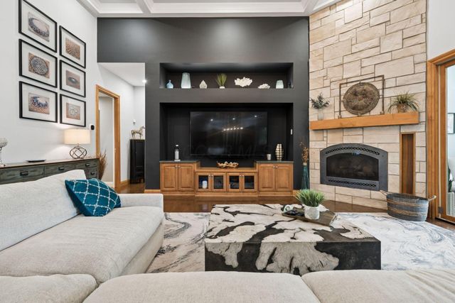 8217 Creek Hollow Road, Blacklick, OH 43004