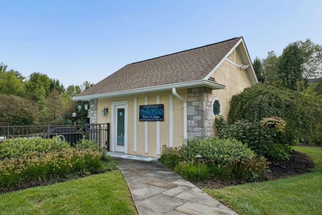 8217 Creek Hollow Road, Blacklick, OH 43004