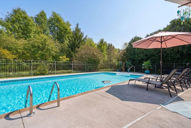 8217 Creek Hollow Road, Blacklick, OH 43004