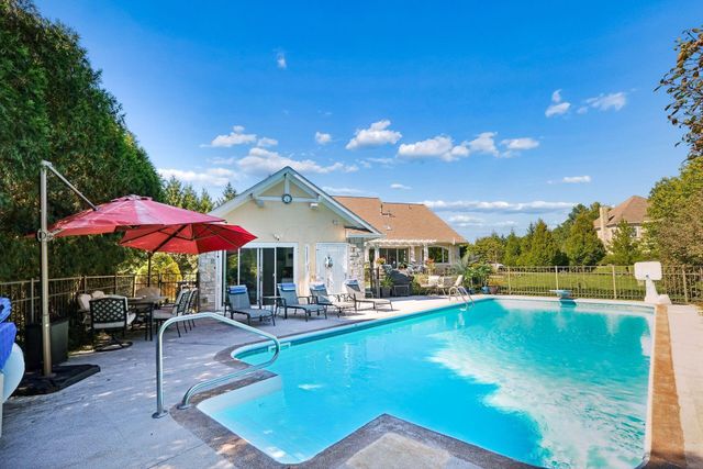 8217 Creek Hollow Road, Blacklick, OH 43004