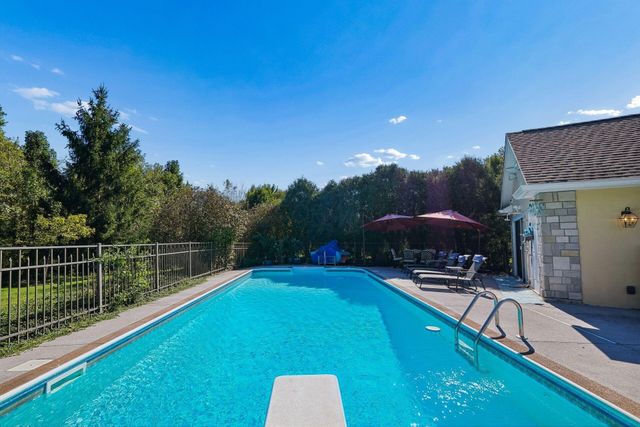 8217 Creek Hollow Road, Blacklick, OH 43004
