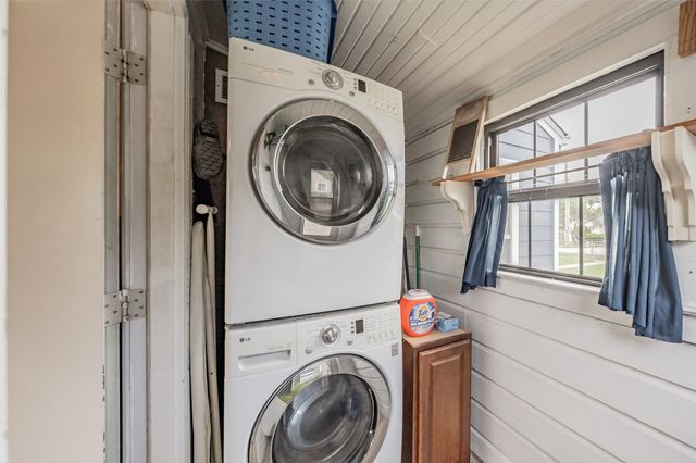 1802 Keneipp Road, Carrollton, TX 75006