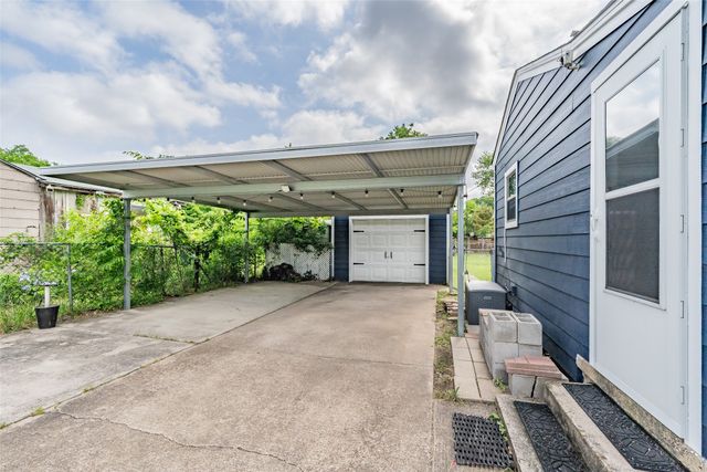 1802 Keneipp Road, Carrollton, TX 75006