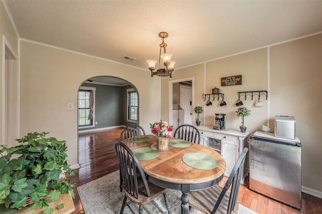 1802 Keneipp Road, Carrollton, TX 75006