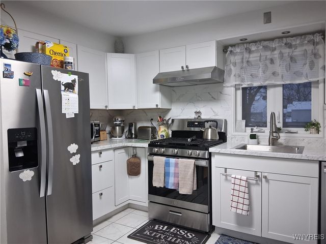 15 Pleasant Street, Cheektowaga, NY 14225