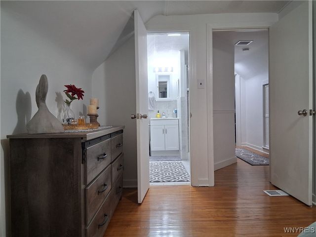 15 Pleasant Street, Cheektowaga, NY 14225