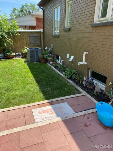 15 Pleasant Street, Cheektowaga, NY 14225