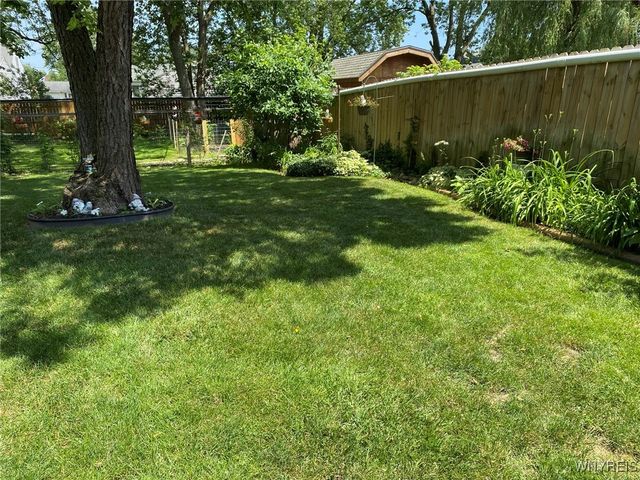15 Pleasant Street, Cheektowaga, NY 14225