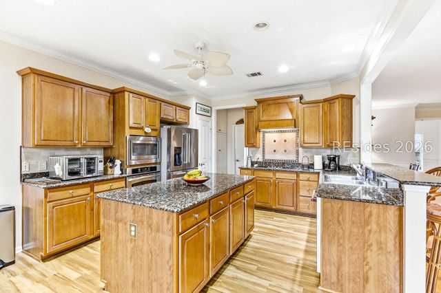 2 Stovell Ln, Bluffton, SC 29909