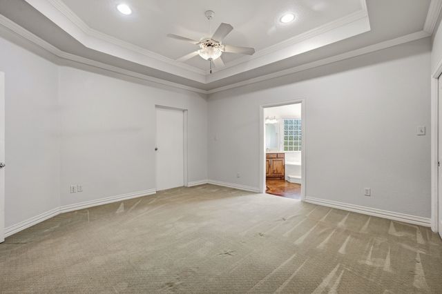910 Mallard Pointe Drive, Granbury, TX 76049