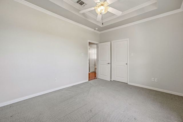 910 Mallard Pointe Drive, Granbury, TX 76049