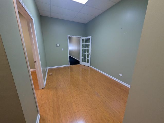 17605 S OAK PARK Avenue A, Tinley Park, IL 60477