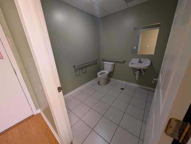 17605 S OAK PARK Avenue A, Tinley Park, IL 60477