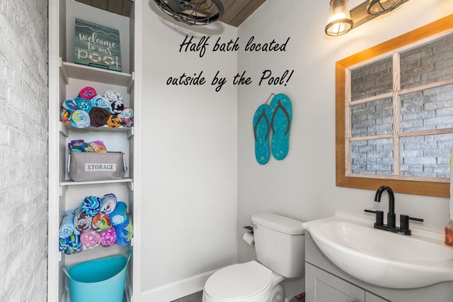 7418 Water Glen Lane, Manvel, TX 77578