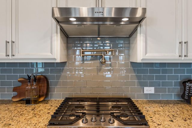 7418 Water Glen Lane, Manvel, TX 77578