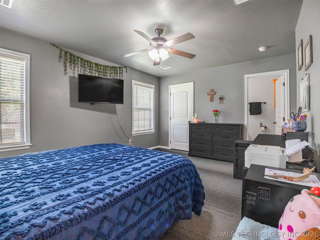 522 S Muskogee Avenue, Claremore, OK 74017