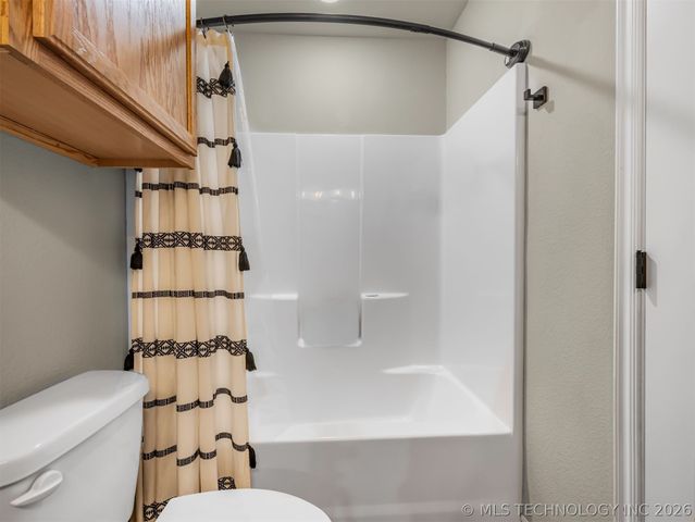 522 S Muskogee Avenue, Claremore, OK 74017