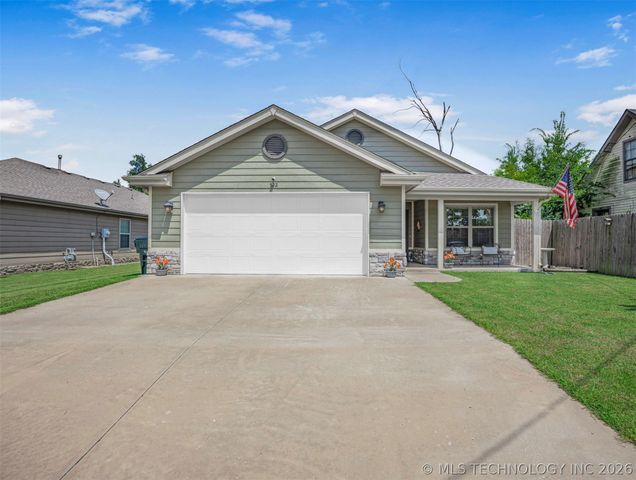 522 S Muskogee Avenue, Claremore, OK 74017