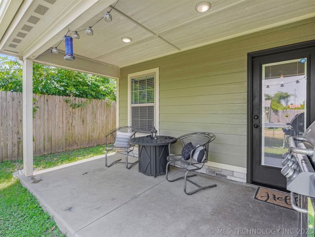 522 S Muskogee Avenue, Claremore, OK 74017