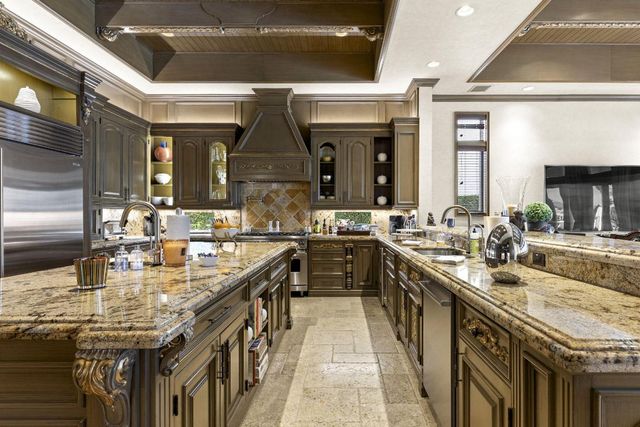 3131 NE 27th Avenue, Lighthouse Point, FL 33064