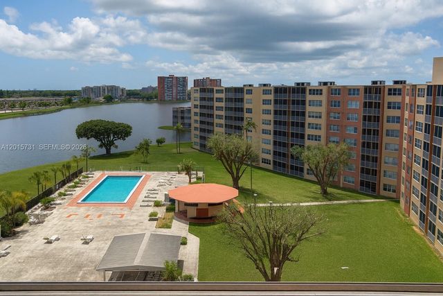 1750 NE 191st St 816-3, Miami, FL 33179