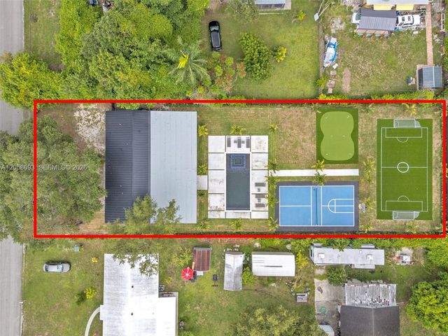 15230 NE 2nd Ave, Miami, FL 33162