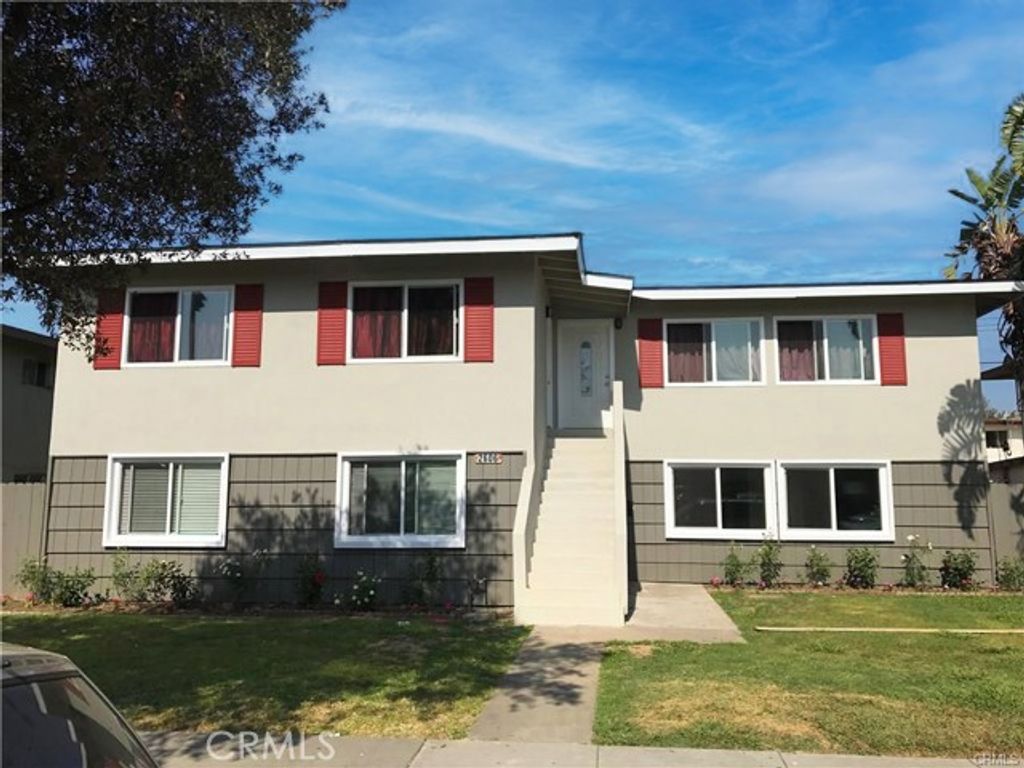 2606 S Rosewood, Santa Ana, CA 92707