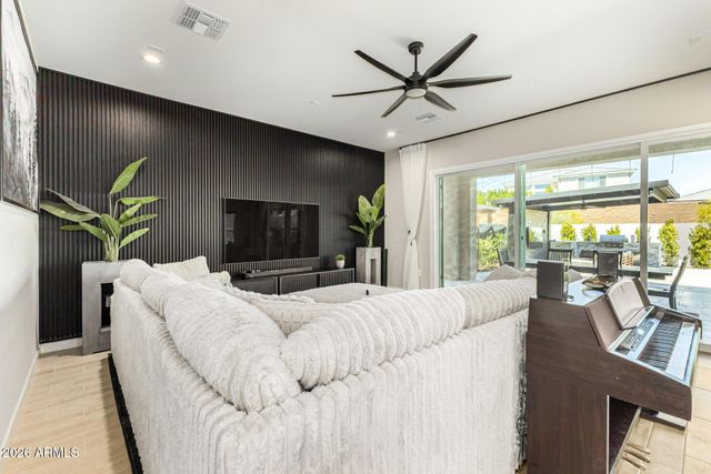 5964 E SINCLAIR Street, Phoenix, AZ 85054