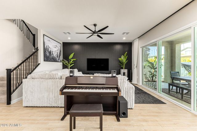 5964 E SINCLAIR Street, Phoenix, AZ 85054