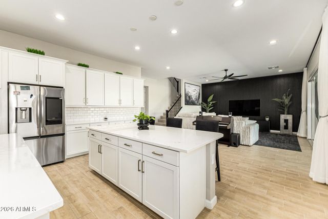 5964 E SINCLAIR Street, Phoenix, AZ 85054