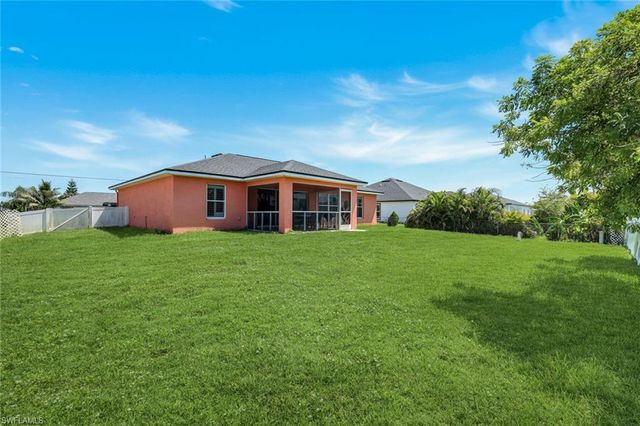 1422 NE 18th ST, Cape Coral, FL 33909