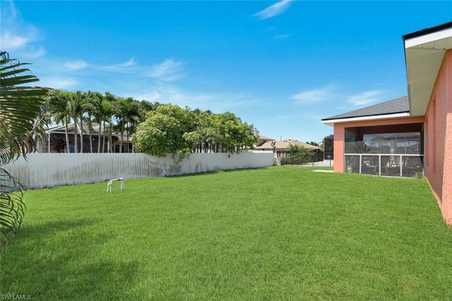 1422 NE 18th ST, Cape Coral, FL 33909