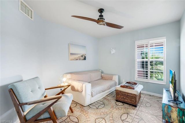 1422 NE 18th ST, Cape Coral, FL 33909