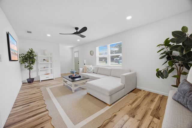 600 Burgundy Lane, Fort Walton Beach, FL 32547