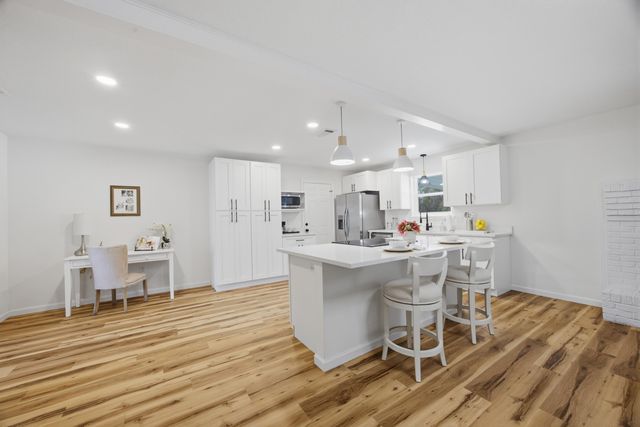 600 Burgundy Lane, Fort Walton Beach, FL 32547