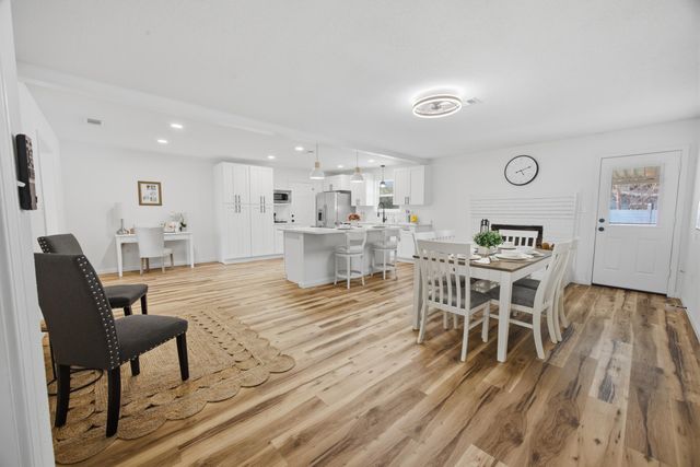 600 Burgundy Lane, Fort Walton Beach, FL 32547