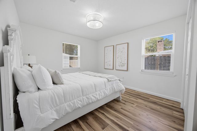 600 Burgundy Lane, Fort Walton Beach, FL 32547