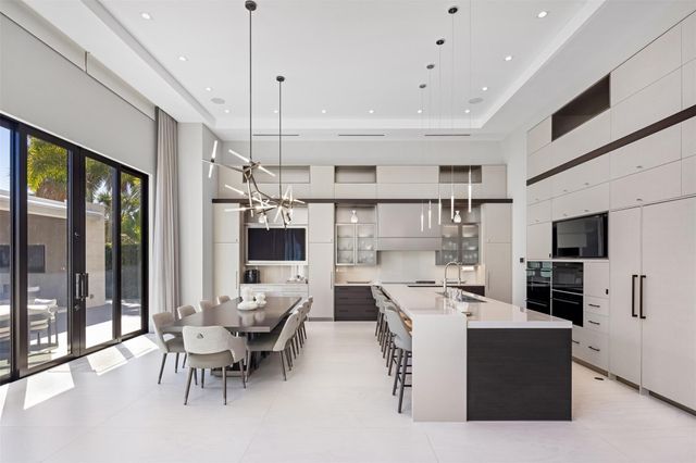 816 Riviera Isle Drive, Fort Lauderdale, FL 33301