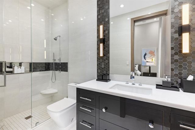 816 Riviera Isle Drive, Fort Lauderdale, FL 33301